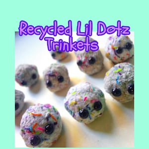 Lil Dotz Recycled - Tiny Trinket Pet Rock - Micro Desk Decor Small Shelf Decoration for Teens Pocket Buddy Eco-Friendly - Mini Worry Pet