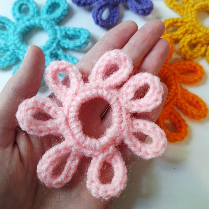 Fuzzy Flower Fidget for Kids School Pocket Toy Quiet Soft Fidget Teen ...