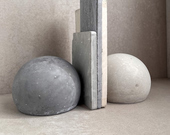 Concrete Sphere Bookend, Round Ball Sculpture, Stone Shelf Decor, Cement Orb Paperweight, Industrial Book Holder, Minimalist Office Decor