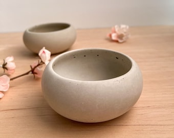 Concrete Bowl Small, Minimalist Bowl, Concrete Decor, Catchall Bowl, Cement Bowl, Jewelry Holder, Trinket Dish, Decorative Bowl, Ring Dishes