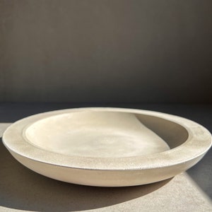 Low Concrete Bowl, Shallow Bowl, Minimalist Bowl, Modern Bowl, Catch All Dish, Accessory Tray, Cement Decor, Modern Bowl, Contemporary