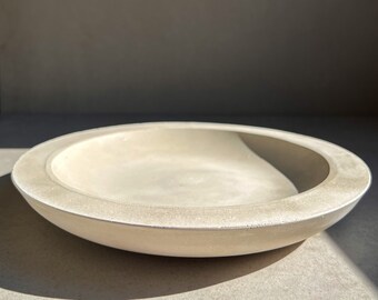 Low Concrete Bowl, Shallow Bowl, Minimalist Bowl, Modern Bowl, Catch All Dish, Accessory Tray, Cement Decor, Modern Bowl, Contemporary