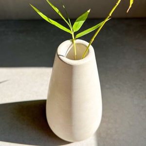 Minimalist Concrete Vase, Nordic Flower Vase, Simple Vase, Modern Vase Decor, Dried Flower Container, Cement Art Vase, Decorative Bud Vase image 7