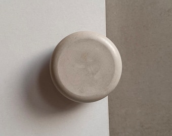 Round Concrete Knob Circular Cement Hook, Hat Hook, Drawer Pull, Decorative Peg, Furniture Hardware, Wall Storage, Minimalist Cabinet Knob