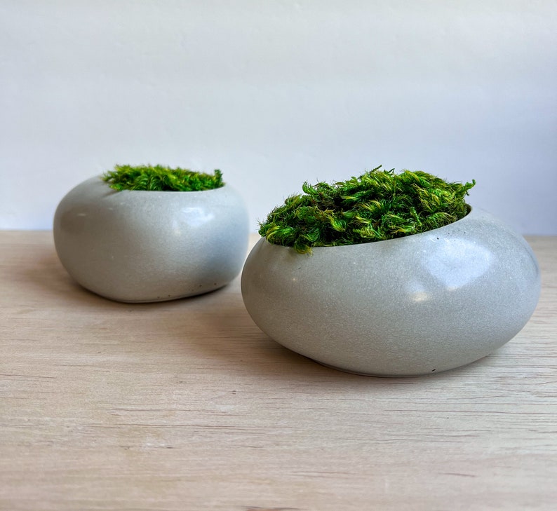 Concrete Minimalist Planter, Slanted Pot, Table Centerpiece, Asymmetrical Pot, Succulent Planter, Decorative Pot, Modern Pot, Nordic, Pebble image 6