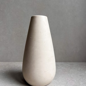 Minimalist Concrete Vase, Nordic Flower Vase, Simple Vase, Modern Vase Decor, Dried Flower Container, Cement Art Vase, Decorative Bud Vase image 3