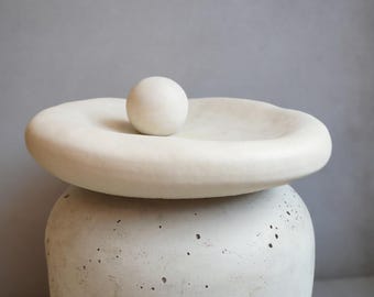 Pebble Concrete Tray | Sculptural Catchall, Organic Accent Tray, Earthy Japandi Decor, Minimalist Jewelry Dish, Wabi Sabi Photo Prop, Zen