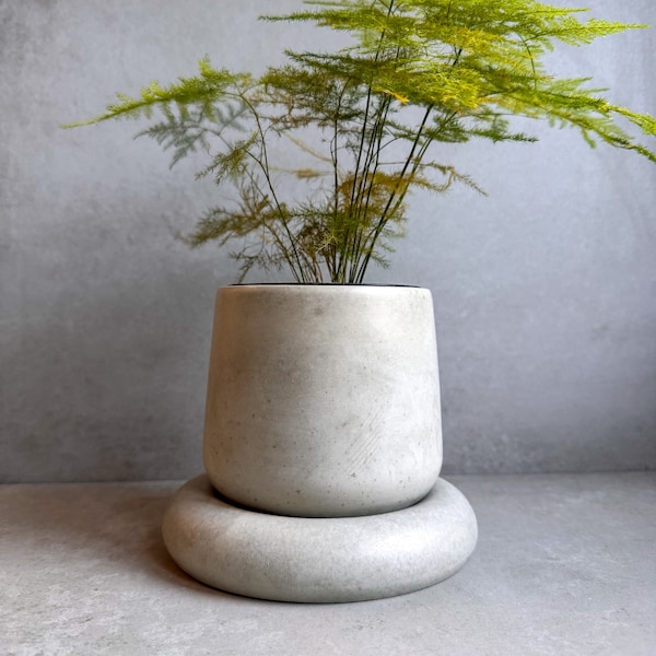 Concrete Planter with Saucer, Modern Plant Pot, Bubble Planter, Decorative Cement Pot, Minimalist Pot with Saucer, Nordic Pot, Chunky Pot