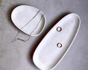 Minimalist Concrete Tray, Decorative Catchall, Jewelry Display, Long Cement Tray, Coffee Table Decor, Jewlery Dish, Modern Trinket Tray
