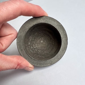 Small Cement Bowl, Modern Concrete Bowl, Vanity Decor, Concrete Jewelry Dish, Ring Holder, Minimalist Concrete Dish, Catchall Bowl,