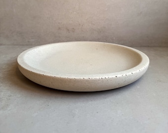 Low Concrete Bowl, Shallow Cement Bowl, Minimalist Bowl, Decorative Modern Bowl, Catch All Dish, Accessory Tray, Contemporary Trinket Tray