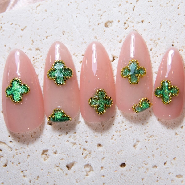 Handmade VCA Motif Flower Luxurious Press On Nails