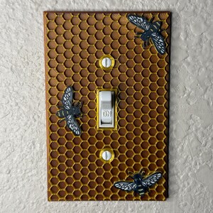 Honeycomb with Bees - Light Switch Cover - High-Quality 3D Printed