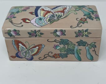 Vintage Asian Ceramic Butterfly Box: Chinoiserie Floral Trinket Decor