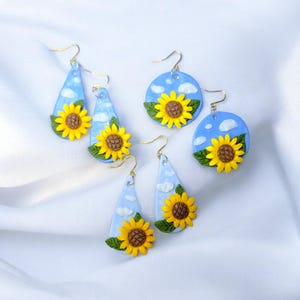 Handmade polymer clay Sunflower and sky earrings, Sunflower Clay earrings, handmade jewelry, flower earrings, sunflower earrings