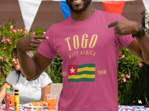 Togolese Flag T-Shirt | Vintage Made In Togo Gift Togolese Flag T-Shirt | Vintage Made In Togo Gift