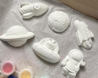 Space Theme Paint Your Own Plaster Craft Kit: Rocket, Planet, UFO