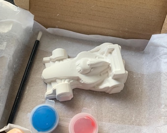 3D Racing Car Plaster Painting Kit: DIY Craft Set