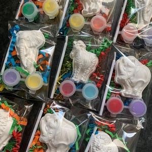 Safari Animal Paint Your Own Plaster Kit: Party Favor Craft Set