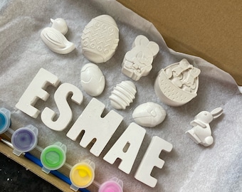 Kit personalizado para pintar tu propio yeso con nombre y formas de Pascua