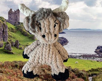Handmade Finger Knit Highland Cow Plush: Chunky Stuffed Animal