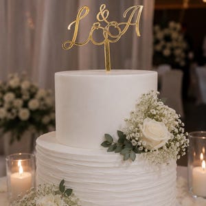 Personalised Wedding Ring Monogram Cake Topper | Luxury Interlocking Initials | Custom Acrylic Cake Decoration | Engagement, Anniversary