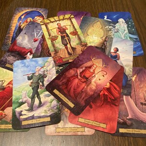 Vijf vragen tarotkaart lezen | Volgende dag 24 uur paranormaal lezen | E-mail of video-levensadvies | Gekanaliseerde begeleiding | Spirit Guid-berichten