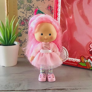 Vintage Style Strawberry Shortcake Doll | Re-Issue Altaya Charlotte aux Fraises Tarte à la Rose Little Rose Moranguinho Rosinha Doll