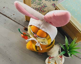 Vintage 1980's Garfield Plush | Retro 80's Dakin Garfield Easter