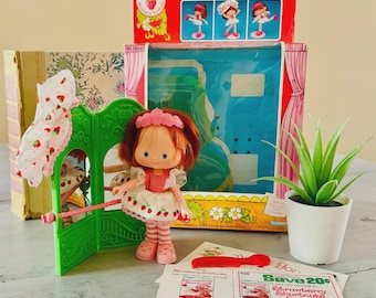 Vintage 1980's Dancing Strawberry Shortcake Doll | Retro Kenner Strawberry Shortcake Ballet Dancer Doll with Mirror and Bar Dancer Doll