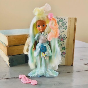 Vintage 1980&#39;s Lady Lovely Locks Enchanted Island Maiden Goldenwaves Doll | 80&#39;s Lady Lovely Locks and The Pixietails Lady Lovely Mermaid