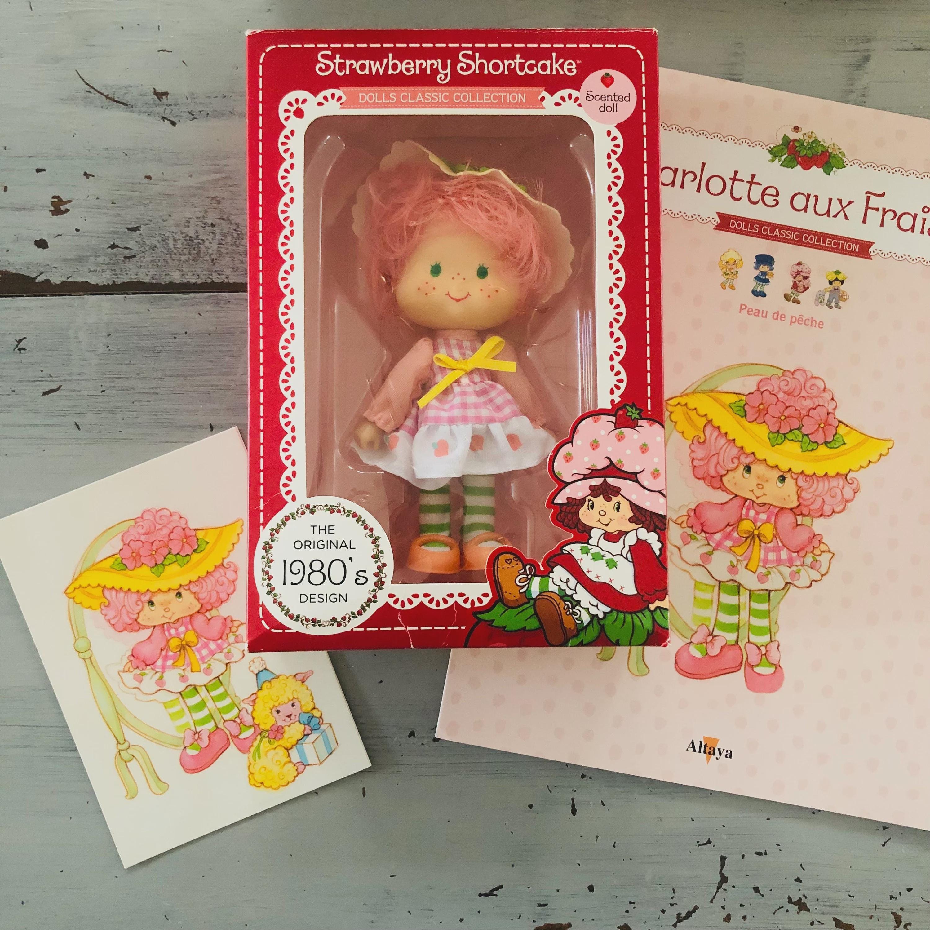 Peau de pèche Strawberry Shortcake Charlotte aux fraises 14cm