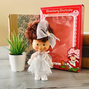 Vintage Style Strawberry Shortcake Doll | Re-Issue Altaya Charlotte aux Fraises Petite Fiancée Little Bride Moranguinho Noivinha Doll