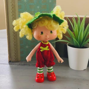 Muñeca vintage de merengue de limón de los años 80 con ropa de baya / Muñeca americana de saludo de los años 80 con aroma a tarta de fresa / Muñeca retro Kenner