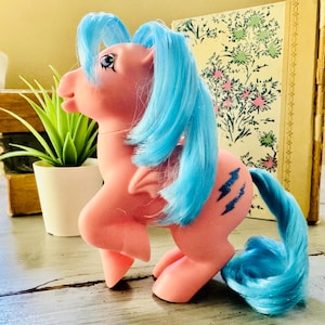 Vintage 1980&#39;s My Little Pony Firefly Pegasus G1 | Retro My Little Pony Lightening Bolts | 1980&#39;s Original My Little Pony Toys G1 Pegasus