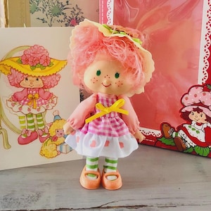 Vintage Style Strawberry Shortcake Doll | European Altaya Re-Issue Charlotte aux Fraises Peau de Pêche Peach Blush Party Pleaser Doll
