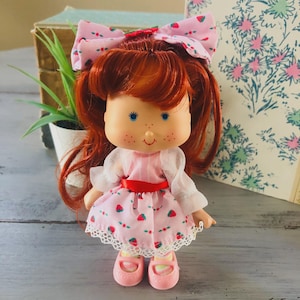 Vintage Style Strawberry Shortcake Berrykin Doll | European Re-Issue Altaya Charlotte aux Fraises Berrykin Strawberry Shortcake Berrykin Dol