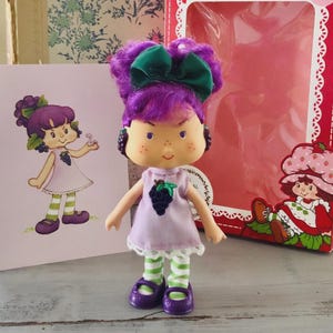 Vintage Style Strawberry Shortcake Doll European Altaya Re-Issue Charlotte aux Fraises Raisin Cane Doll Sour Grape&#39;s Niece Baby Sour Grapes