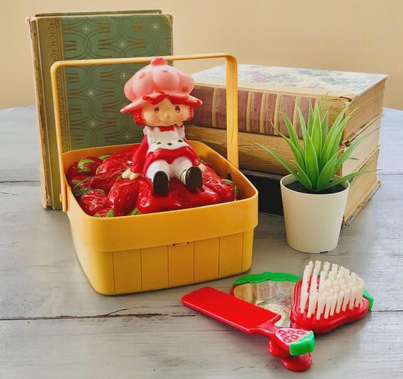 Vintage 1980's Strawberry Shortcake Grooming Case | Retro 80s