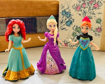 disney princess clip on dress dolls Polly Pocket Disney Princess Magic Clip Dolls