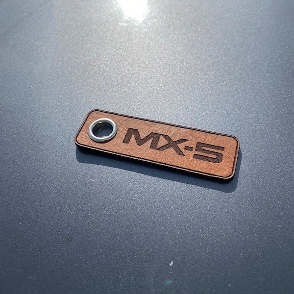 LEATHER KEYRING - Mazda MX-5 / Vintage logo Handmade Genuine Leather