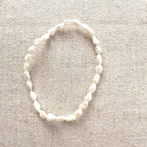 Handmade 4mm baroque pearl elastic cord bracelet | Layering bracelet | Gifts for Her