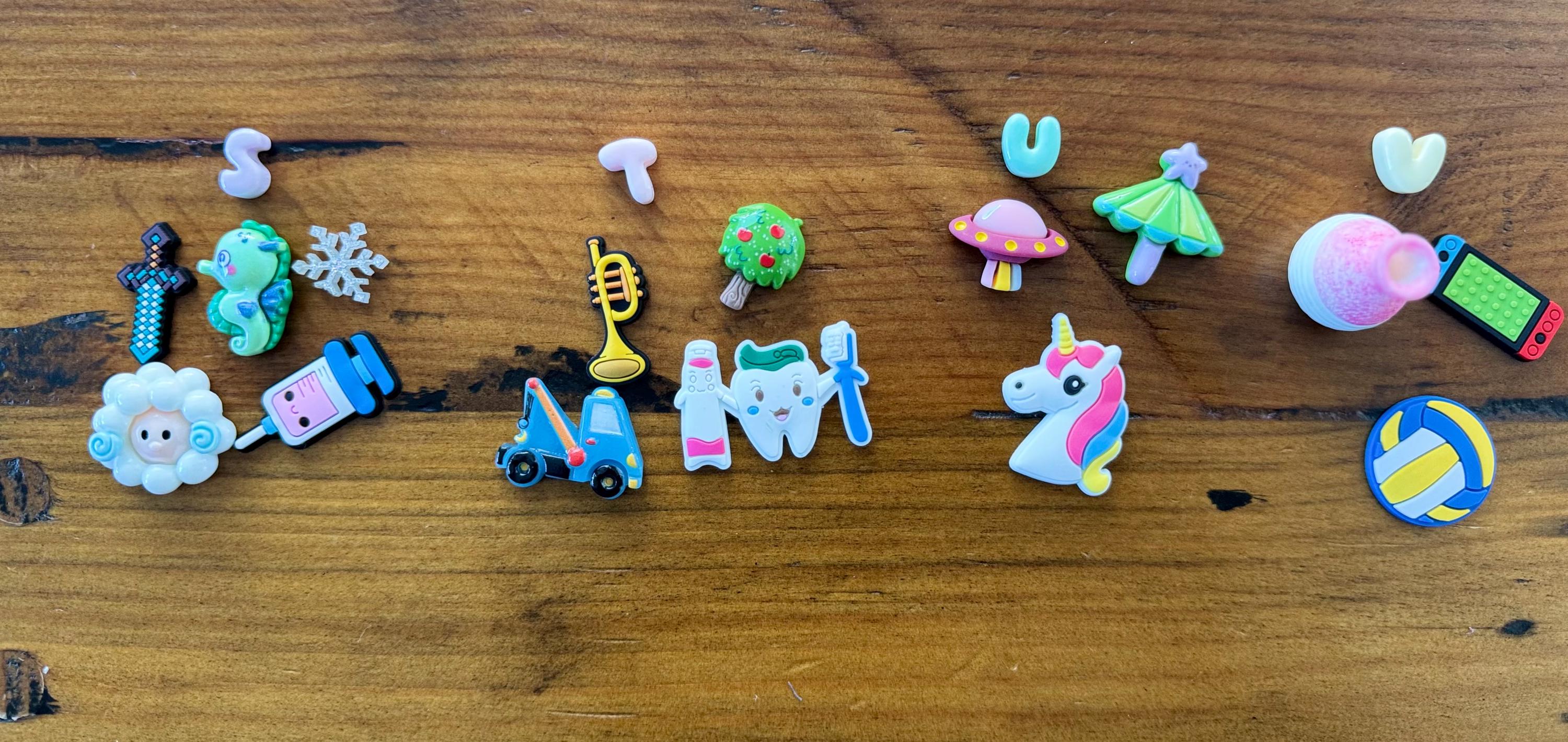 A-Z Mini Objects- Set 2 /100 Pcs/ Language Object / I-spy Trinkets ...