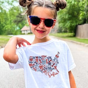 Chemise personnalisée avec nœud, carte des États-Unis pour filles, t-shirt Coquette pour enfant du 4 juillet, t-shirt couleurs confortables America Coquette Memorial Day, États-Unis