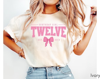 Camiseta de aniversário de 12 anos com laço rosa, camiseta de festa de aniversário para meninas, presente de aniversário de 12 anos, ano de fundação, aniversário de 12 anos, fundada em 2014