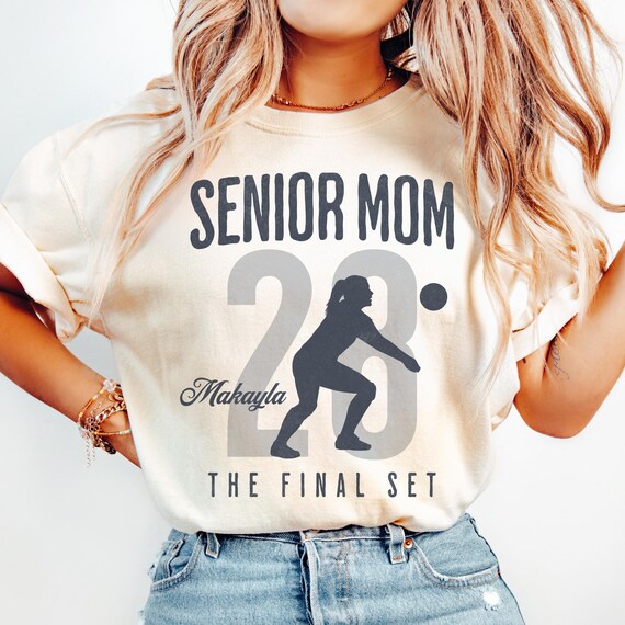 Personalized Senior Volleyball Mom Shirt, The Final Set, Volleyball Mama Tee, Custom 2026 Senior Volleyball Mom Gift, Game Day T-shirt