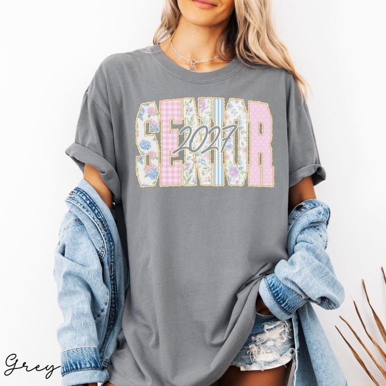 Senior 2027 Girls Shirt, Floral Grandmillennial High School Senior Tee, Graduation Gift, Class of 2027 Grey