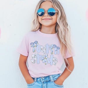 Camisa con lazo de flores para 4.º grado, camiseta con letras florales para niña de 4.º grado, regreso a clases, primaria, preppy, abuela millennial