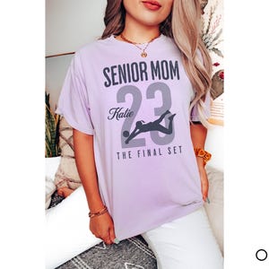 Senior Volleyball Mom Shirt, The Final Set, Personalized Volleyball Mom Tee, Custom 2026 Senior Volleyball Mom Gift, Game Day T-shirt Orchid