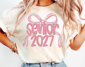 Camiseta Preppy para chicas de último año de secundaria 2027, camiseta Coquette Bow para último año de secundaria, regalo de graduación, camiseta para último año de secundaria